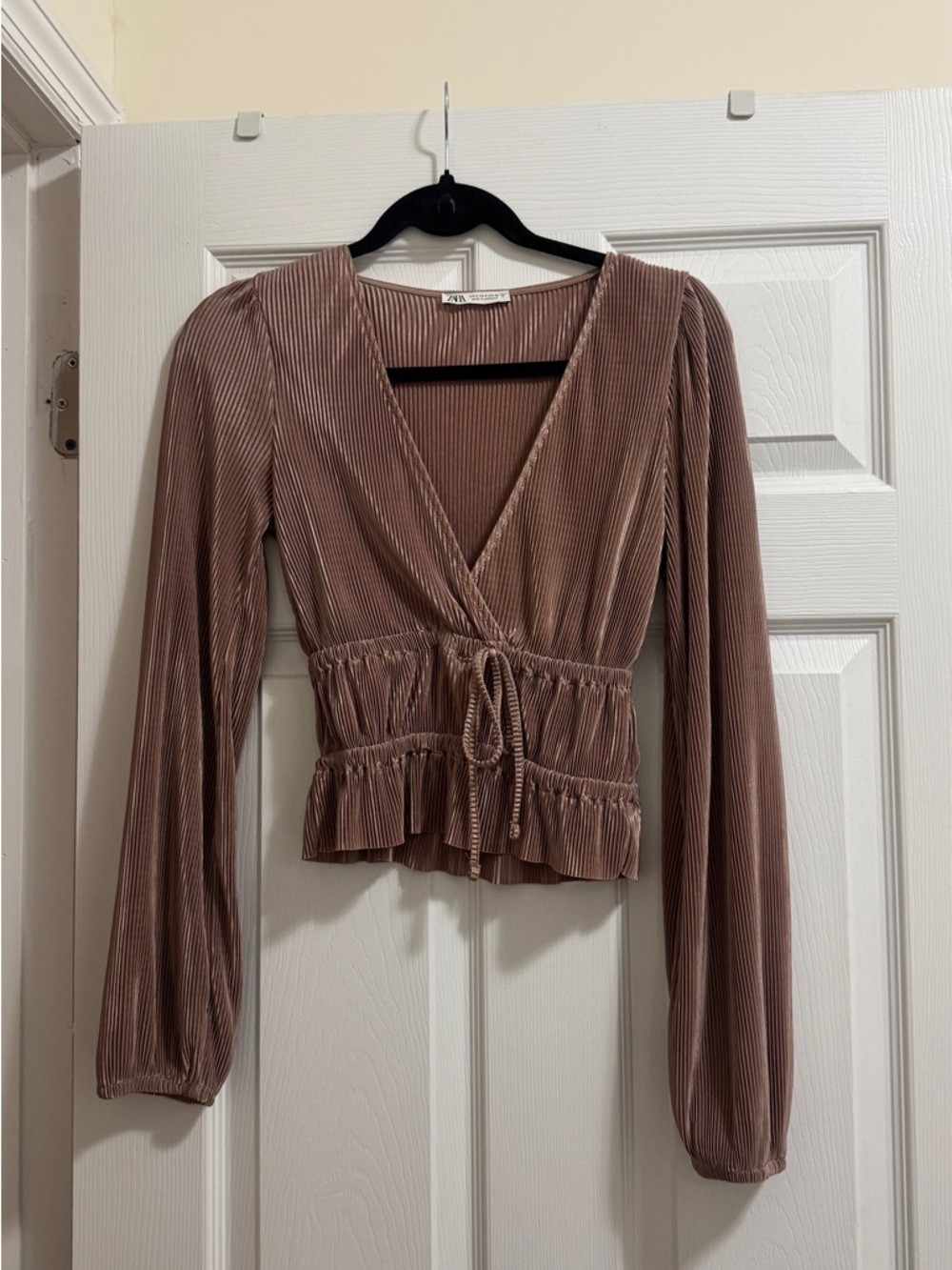 Zara Ribbed Top